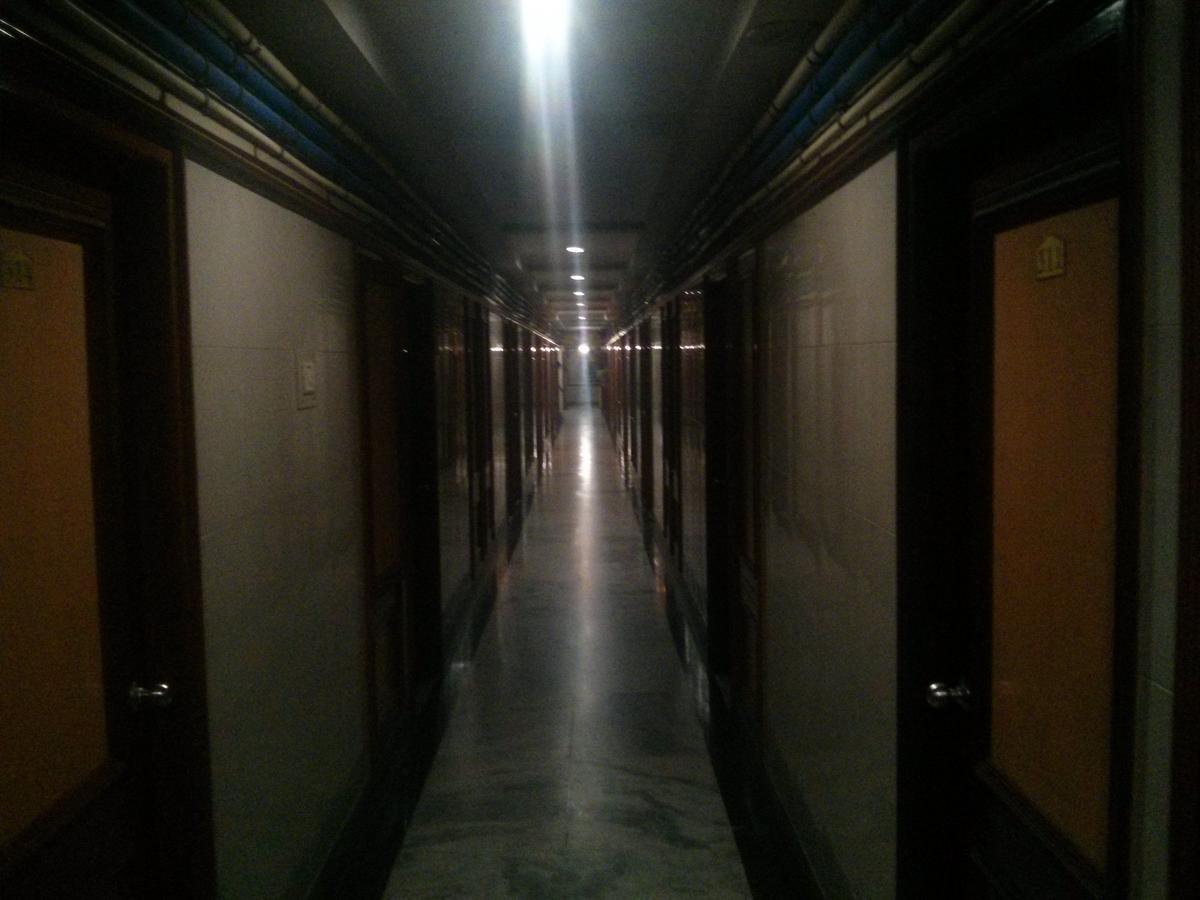 Oyo 5377 Hotel Raaj Bhaavan チェンナイ エクステリア 写真