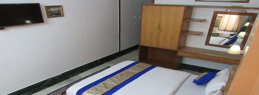 Oyo 5377 Hotel Raaj Bhaavan チェンナイ エクステリア 写真
