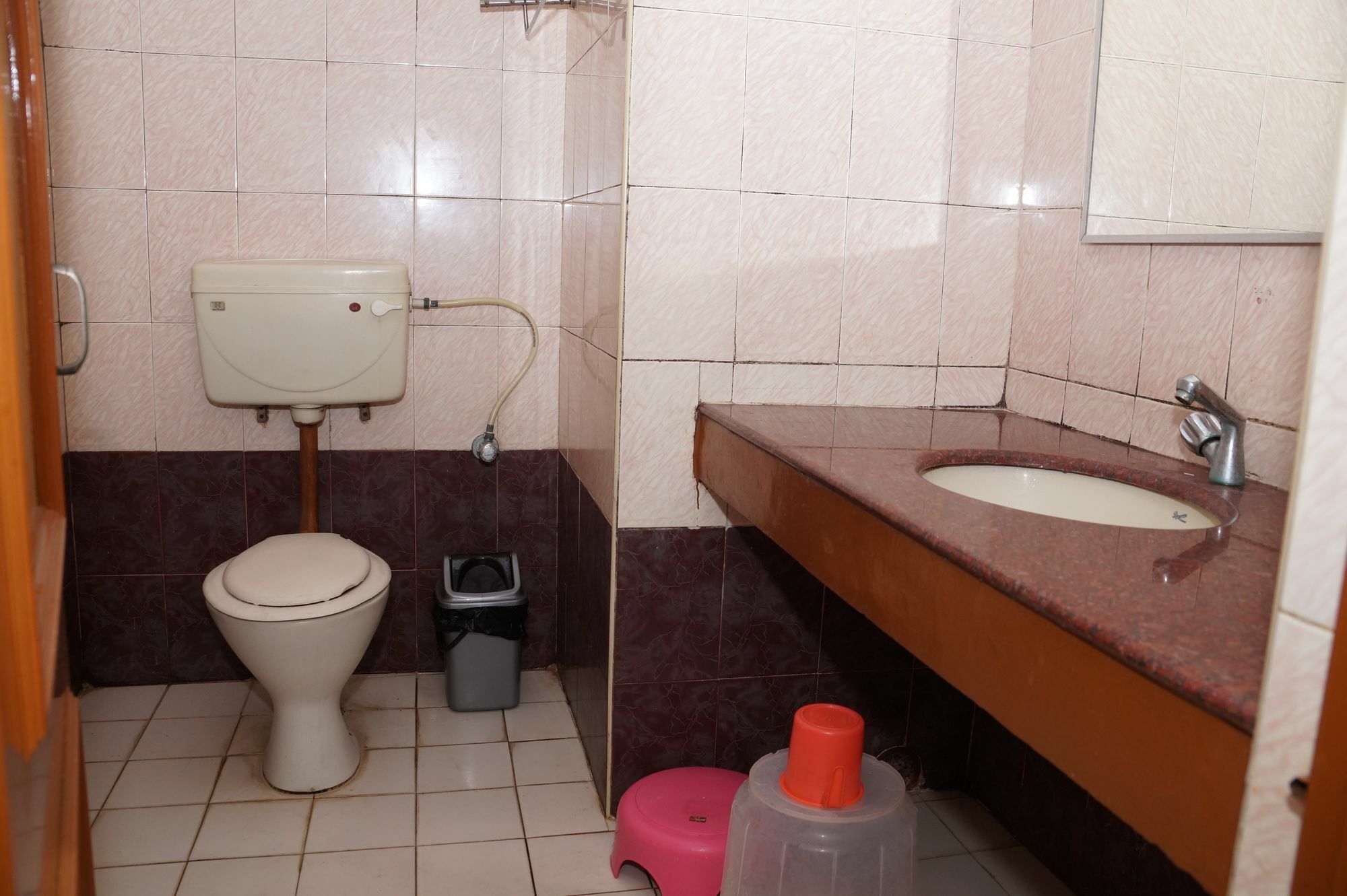 Oyo 5377 Hotel Raaj Bhaavan チェンナイ エクステリア 写真