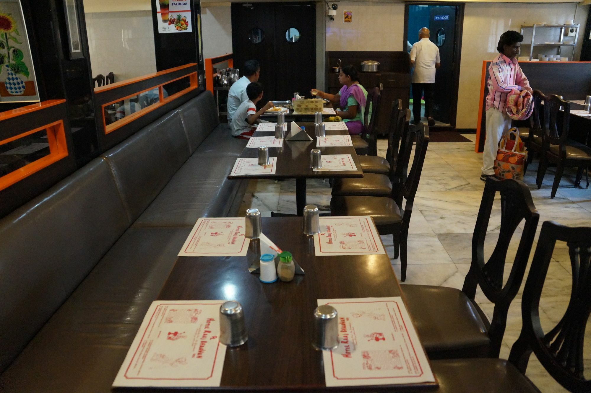 Oyo 5377 Hotel Raaj Bhaavan チェンナイ エクステリア 写真